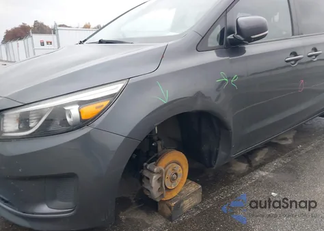 2016 Kia Sedona Lx z USA, uszkodzony, nr VIN KNDMB5C11G6085273